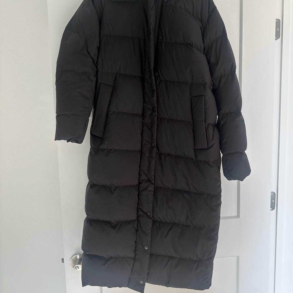 Lululemon Down Wunder 8 Black Puffer Coat